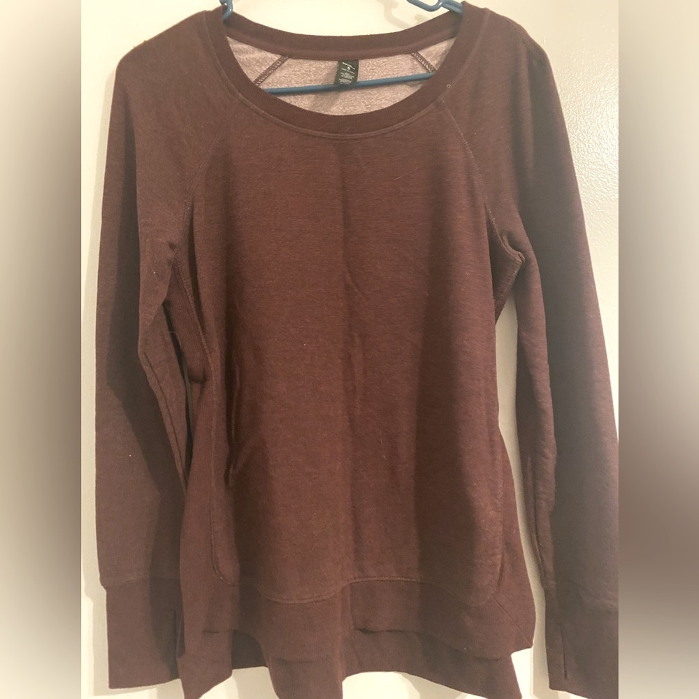 Maroon yoga top
